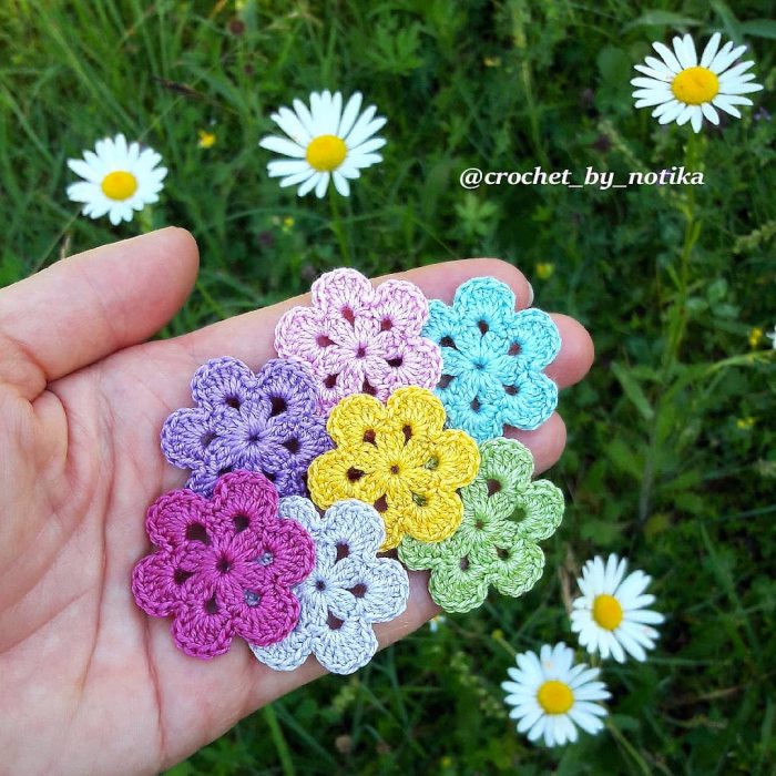 Six Petal Crochet Flower Tutorial