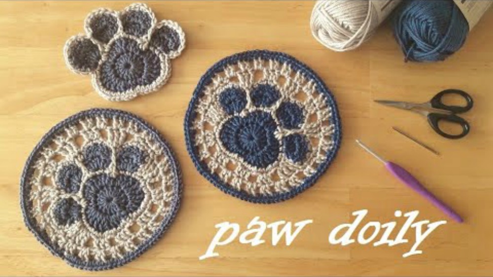 How To Crochet A Paw Coaster or Doily